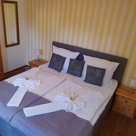 Altstadtcafe Und Pension Havelberg Kültér fotó