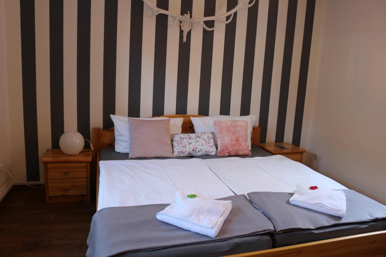 Altstadtcafe Und Pension Havelberg Kültér fotó